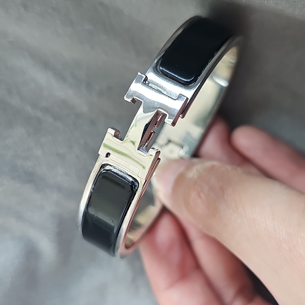 Classic Vintage Clic H Bracelet  Black Silver